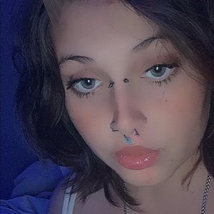 Meet your Posher, Isabella